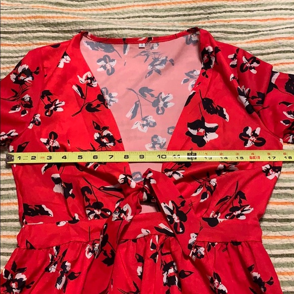 Floral blouse - Picture 7 of 8